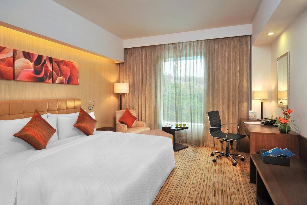 Four Points By Sheraton Hotel And Serviced Apartments Pune Exterior foto
